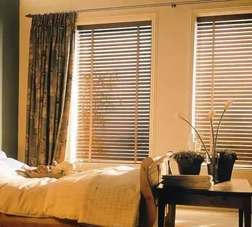 家居木百叶窗帘安装操作方法，值得收藏！